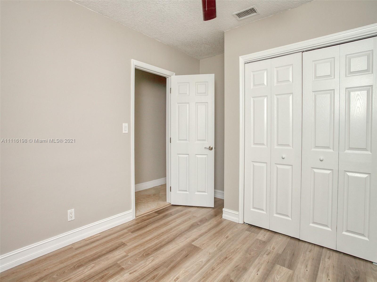 49 Southwest 12th Avenue Boca Raton, FL 33486 - Photo 21 of 30