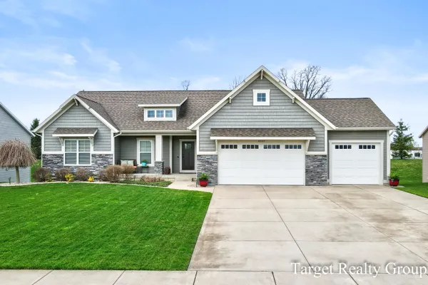 $639,900 | 5727 Cory Drive, Hudsonville, MI 49426
