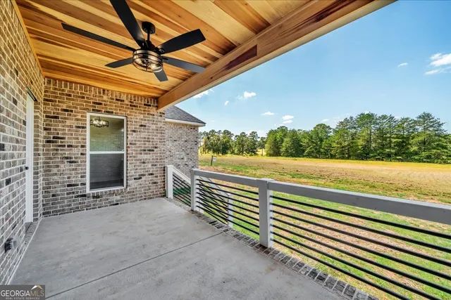 a front view of house with yard
