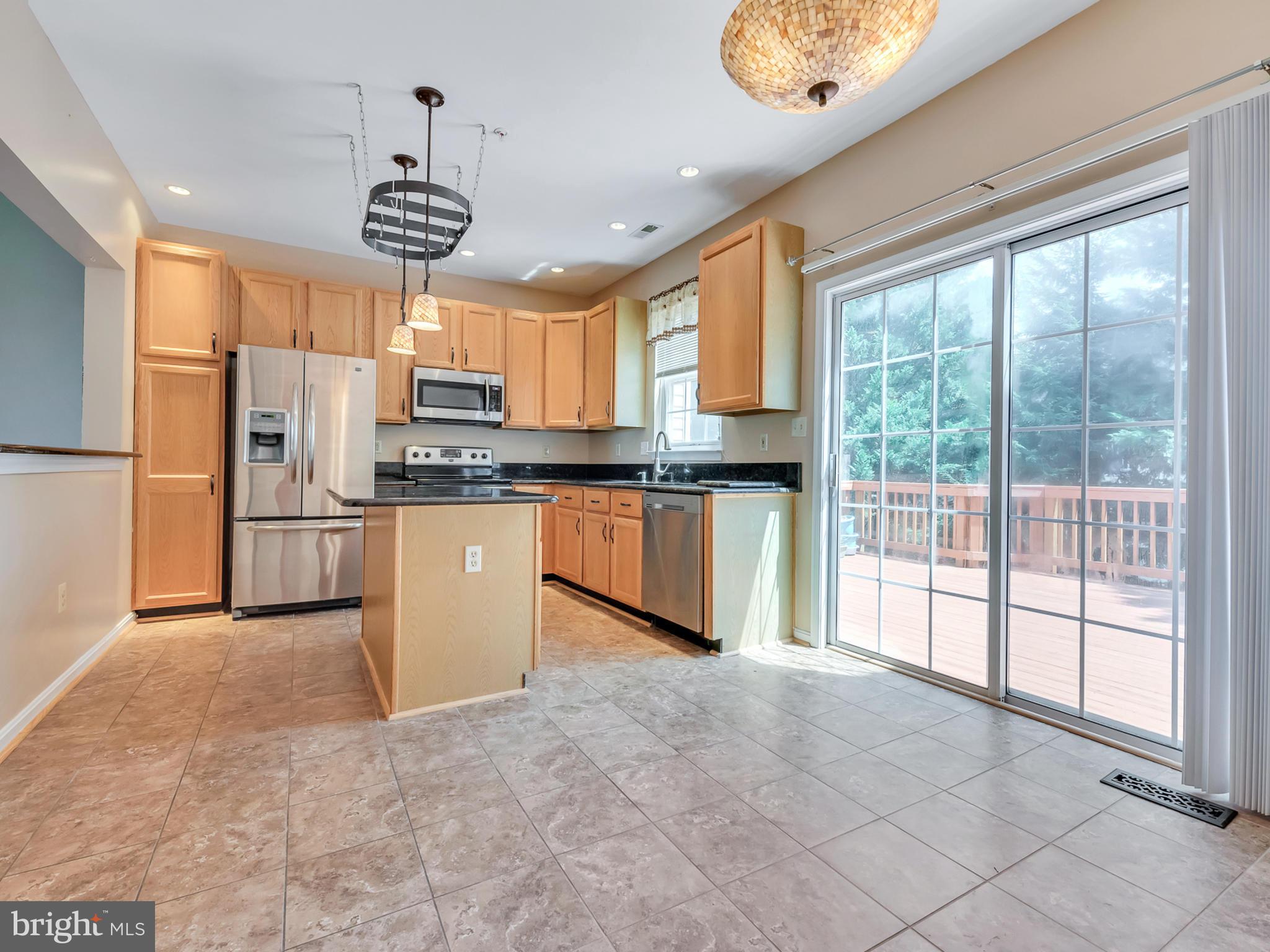 916 Turning Point Court Frederick, MD 21701 - Photo 8 of 30 Kitchen