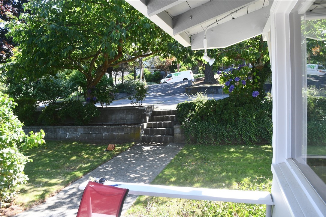 402 1st Street Langley, WA 98260 - Photo 11 of 31