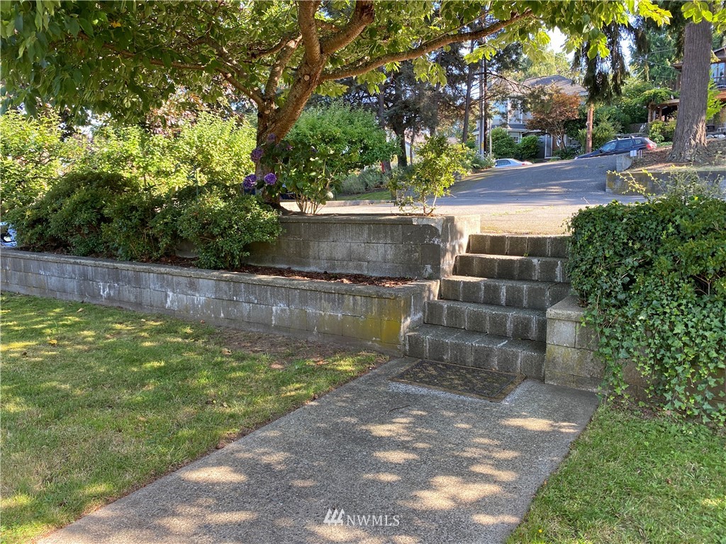 402 1st Street Langley, WA 98260 - Photo 12 of 31