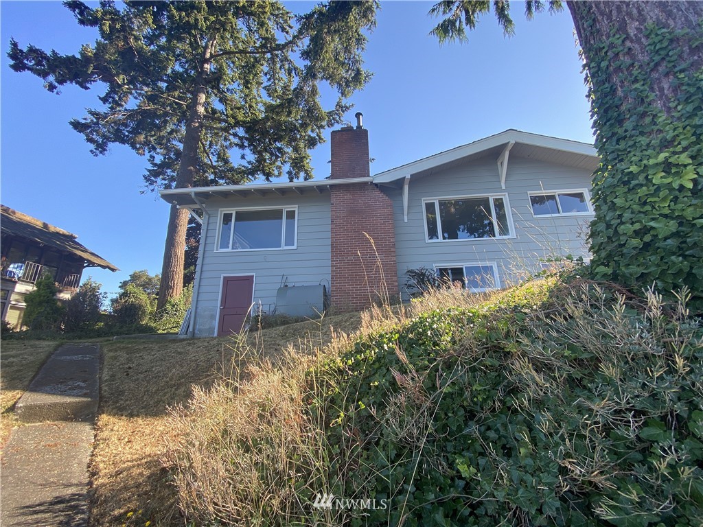 402 1st Street Langley, WA 98260 - Photo 3 of 31