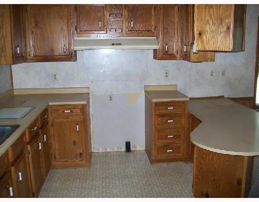 106 Dobson Road Mars, PA 16046 - Photo 4 of 4 Kitchen.