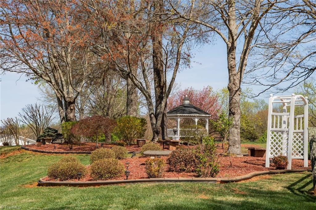 924 Pleasant Home Church Road Millers Creek, NC 28651 - Photo 11 of 47