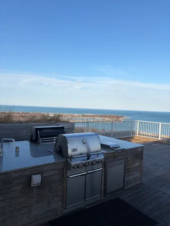 $189,000 | 3900 North Lake Shore Drive, Unit 20E, Chicago, IL 60613