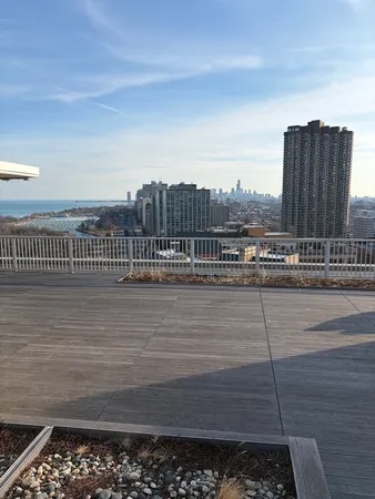 $189,000 | 3900 North Lake Shore Drive, Unit 20E, Chicago, IL 60613