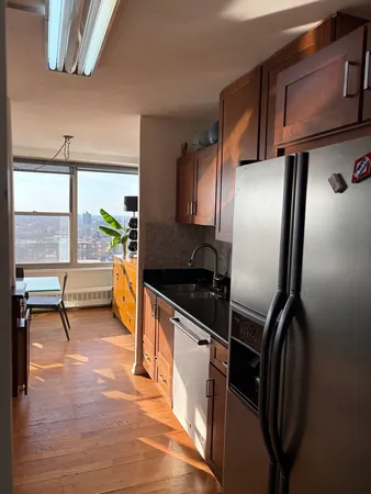 $189,000 | 3900 North Lake Shore Drive, Unit 20E, Chicago, IL 60613