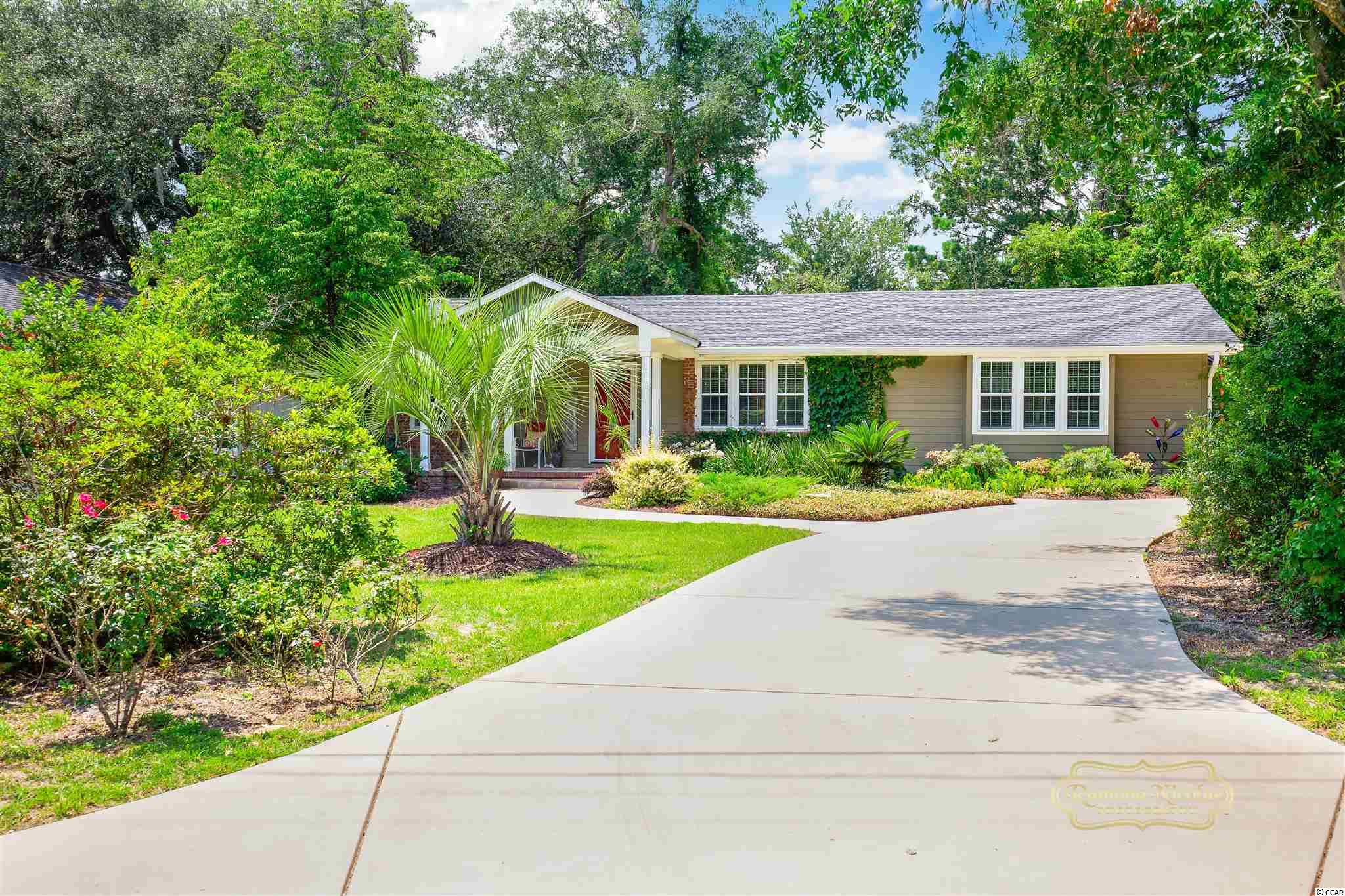 563 Vaux Hall Avenue Murrells Inlet, SC 29576 - Photo 3 of 29