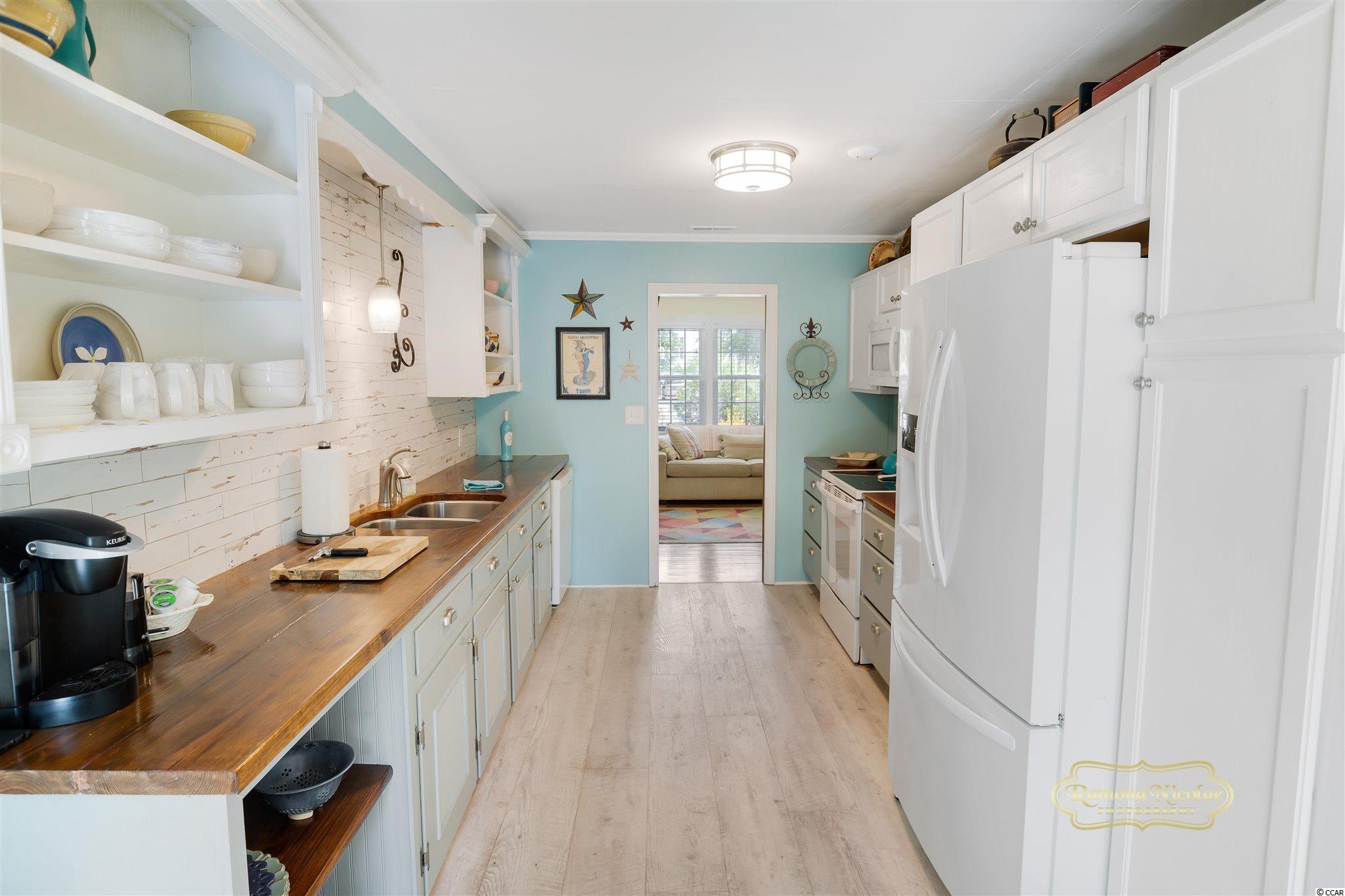 563 Vaux Hall Avenue Murrells Inlet, SC 29576 - Photo 10 of 29