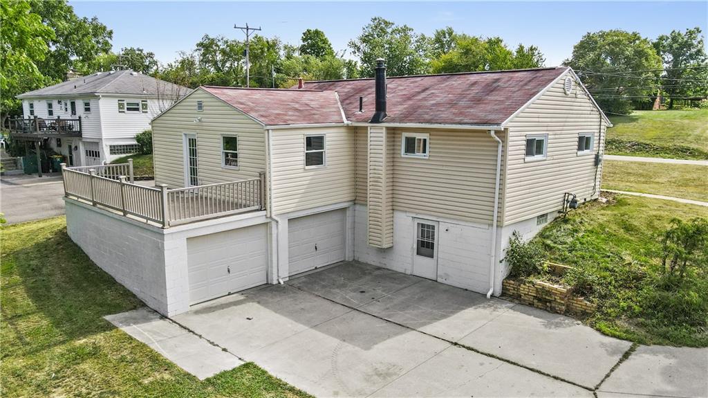 4188 Battle Ridge Road McDonald, PA 15057 - Photo 22 of 25 Rear of home, deck and 2 car garage