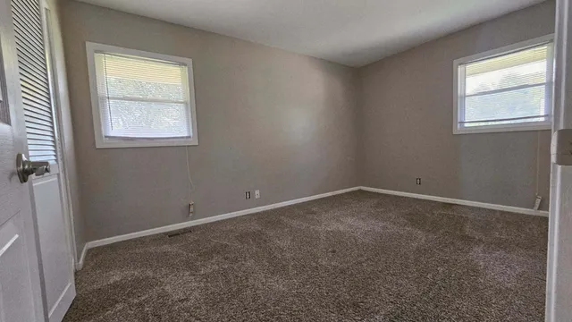 $2,500 | 703 Wicker Avenue, Streamwood, IL 60107