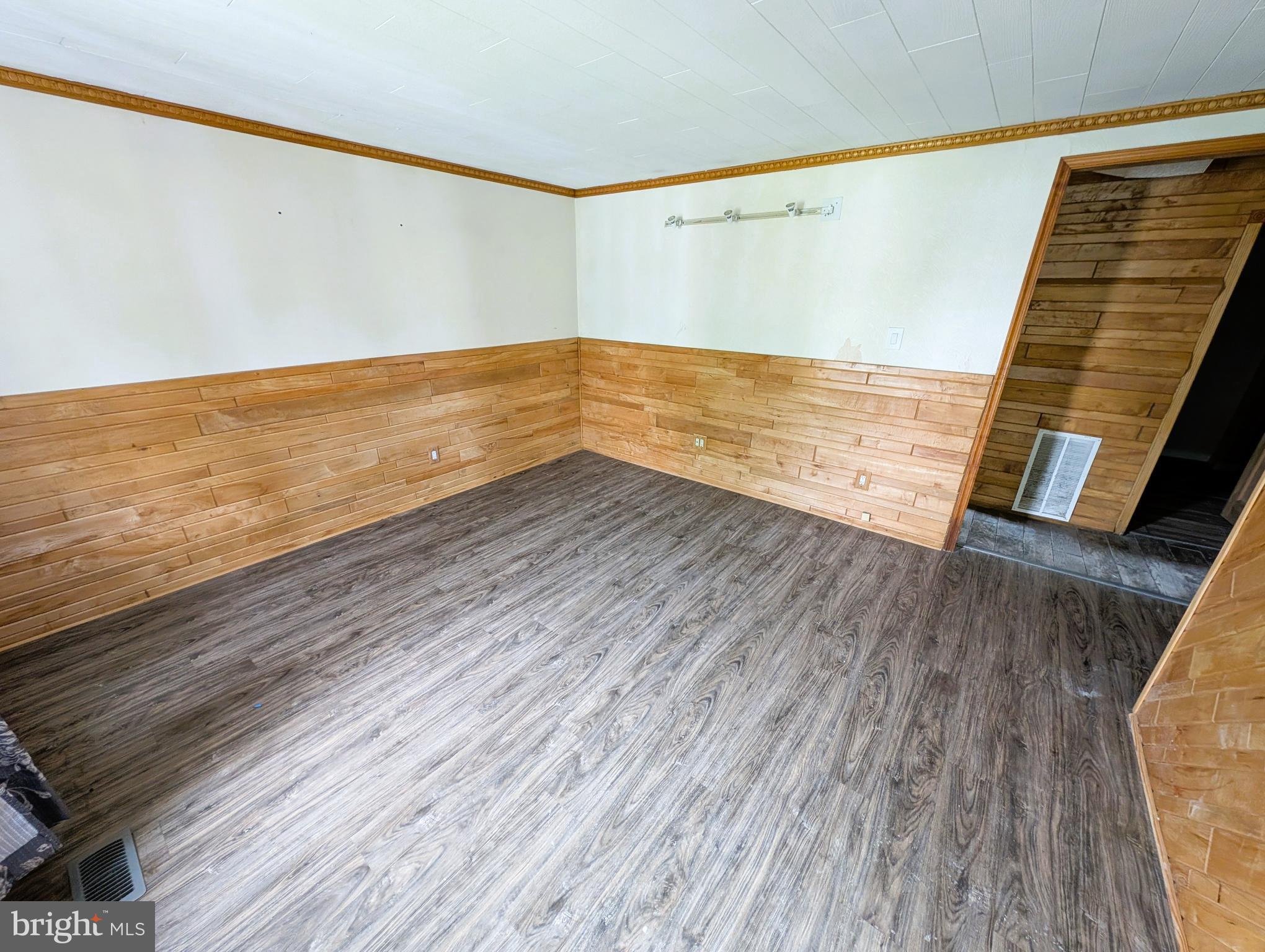 322 Worton Road Baltimore, MD 21221 - Photo 6 of 24