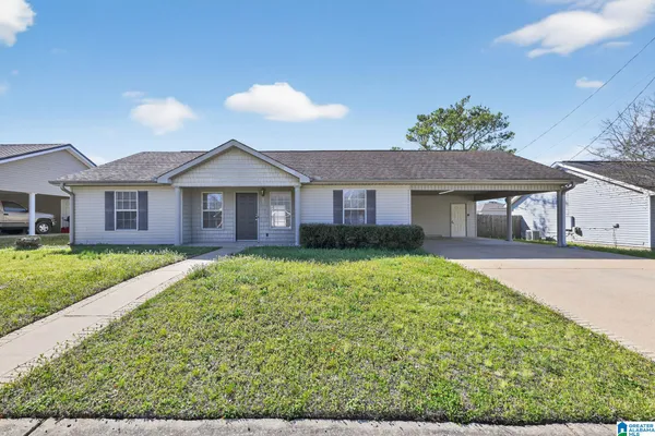 $207,500 | 12320 South Pointe Drive, Moundville, AL 35474