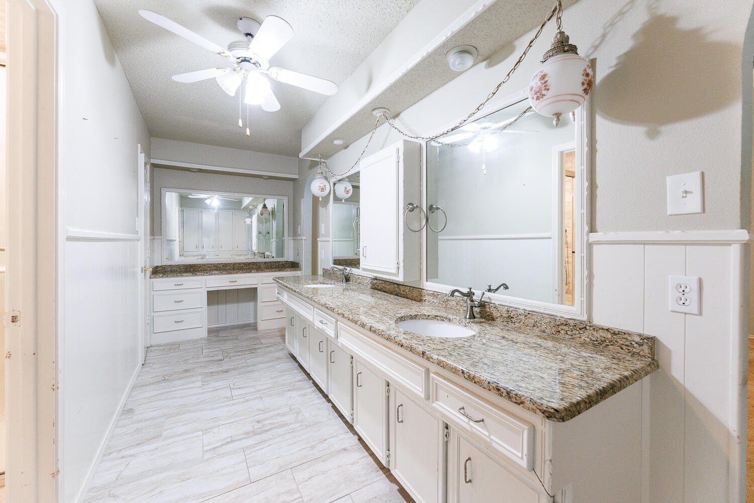 4419 79th Street Lubbock, TX 79424 - Photo 29 of 47 Updated Granite in Primary Bathroom