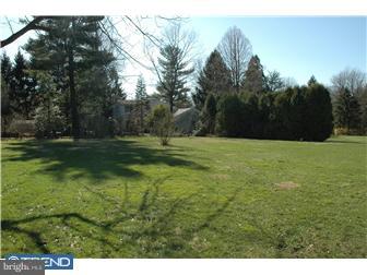 404 Cowpath Road Lansdale, PA 19446 - Photo 4 of 12 Exterior Back