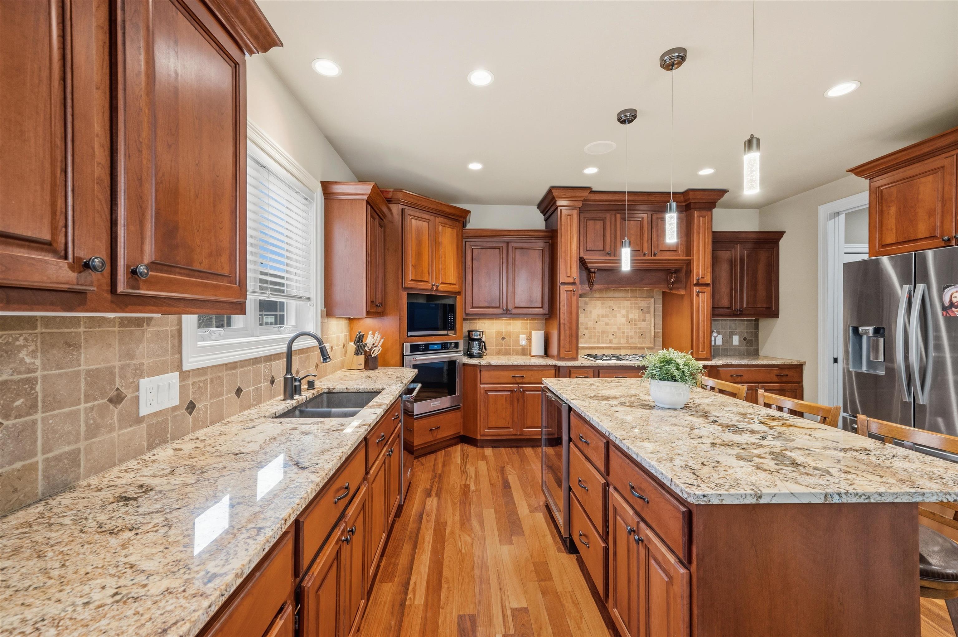 852 Augusta Drive Oregon, WI 53575 - Photo 13 of 59