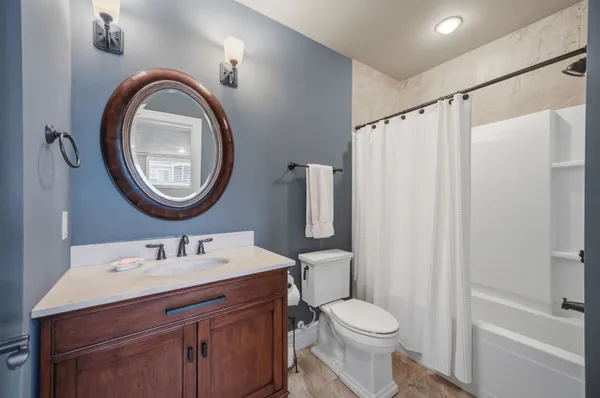$799,900 | 852 Augusta Drive, Oregon, WI 53575