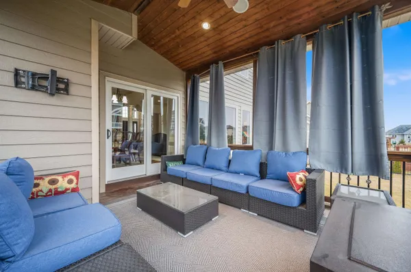$799,900 | 852 Augusta Drive, Oregon, WI 53575