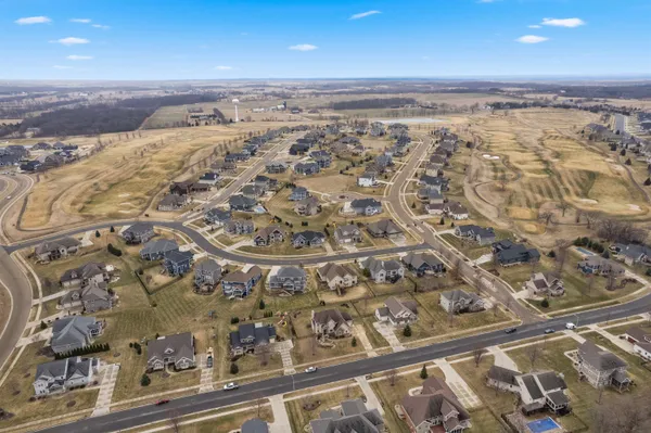 $799,900 | 852 Augusta Drive, Oregon, WI 53575