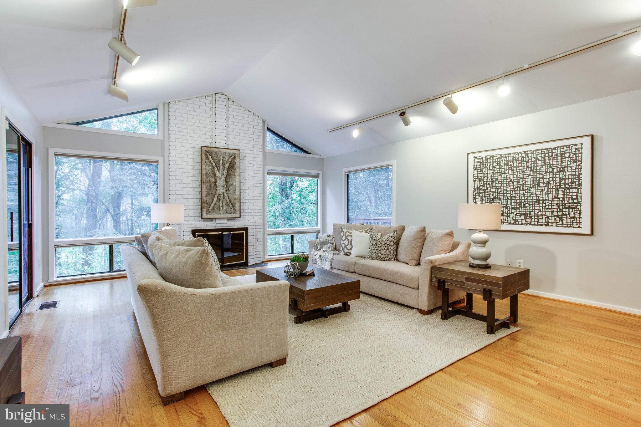 1052 Bellview Road McLean, VA 22102 - Photo 5 of 58