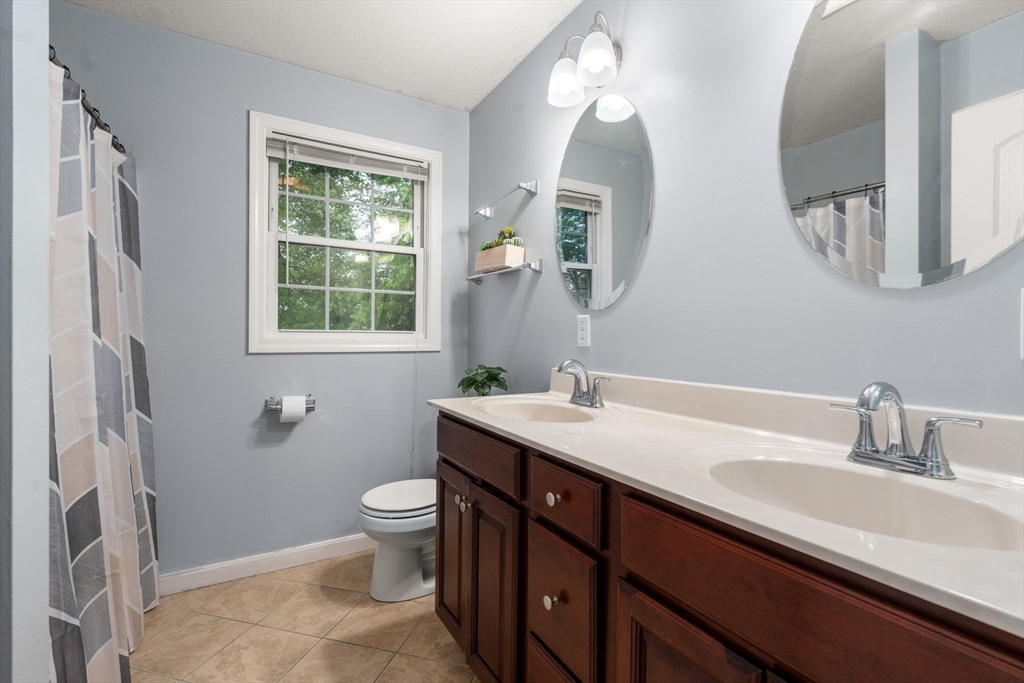 86 Granby Street Springfield, MA 01108 - Photo 22 of 40
