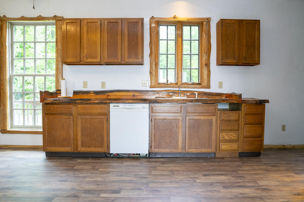 586 Reservoir Road Peru, NY 12972 - Photo 6 of 28 Gallery Image 6