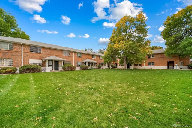 a view of a house with a big yard