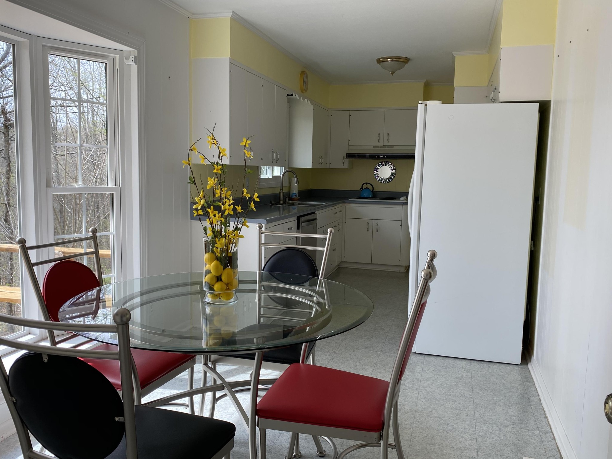 107 Morgan Road Oak Ridge, TN 37830 - Photo 9 of 24 a dining room with furniture and window