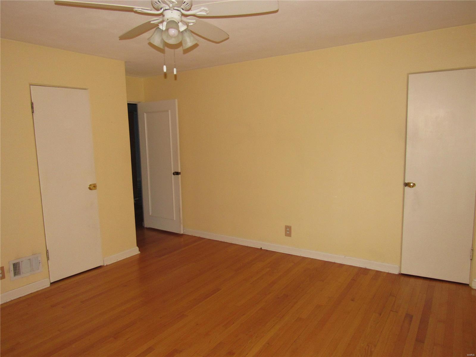 2208 Edwards Street Alton, IL 62002 - Photo 9 of 16