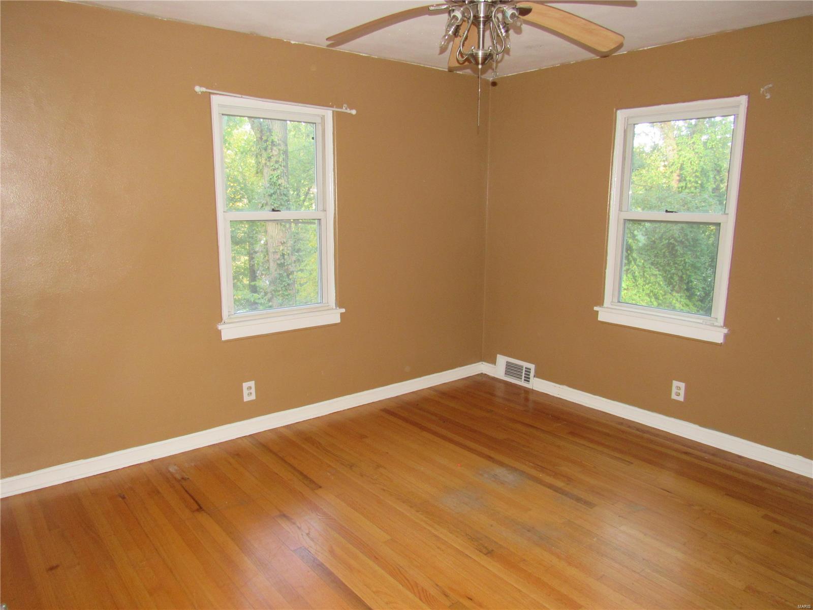 2208 Edwards Street Alton, IL 62002 - Photo 10 of 16