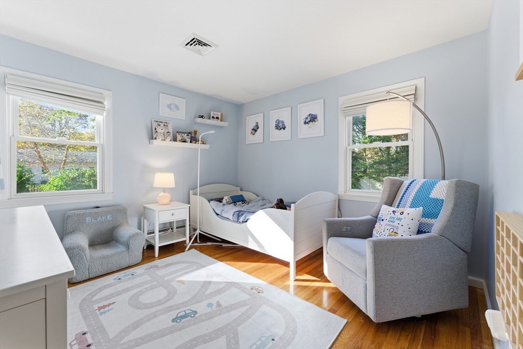 120 Inverness Lane Longmeadow, MA 01106 - Photo 25 of 42 a living room with furniture and a window
