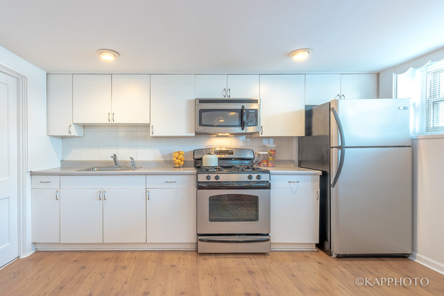 1343 West Grace Street, Unit B Chicago, IL 60613 - Photo 14 of 25