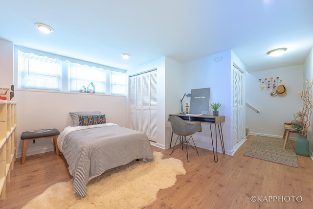 1343 West Grace Street, Unit B Chicago, IL 60613 - Photo 9 of 25