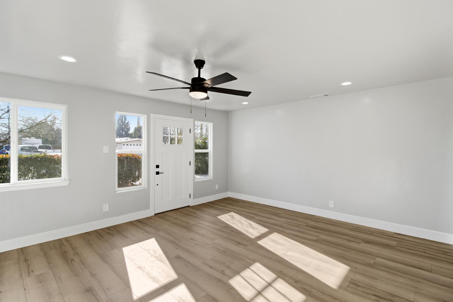 5567 Myrtle Drive Loomis, CA 95650 - Photo 4 of 50