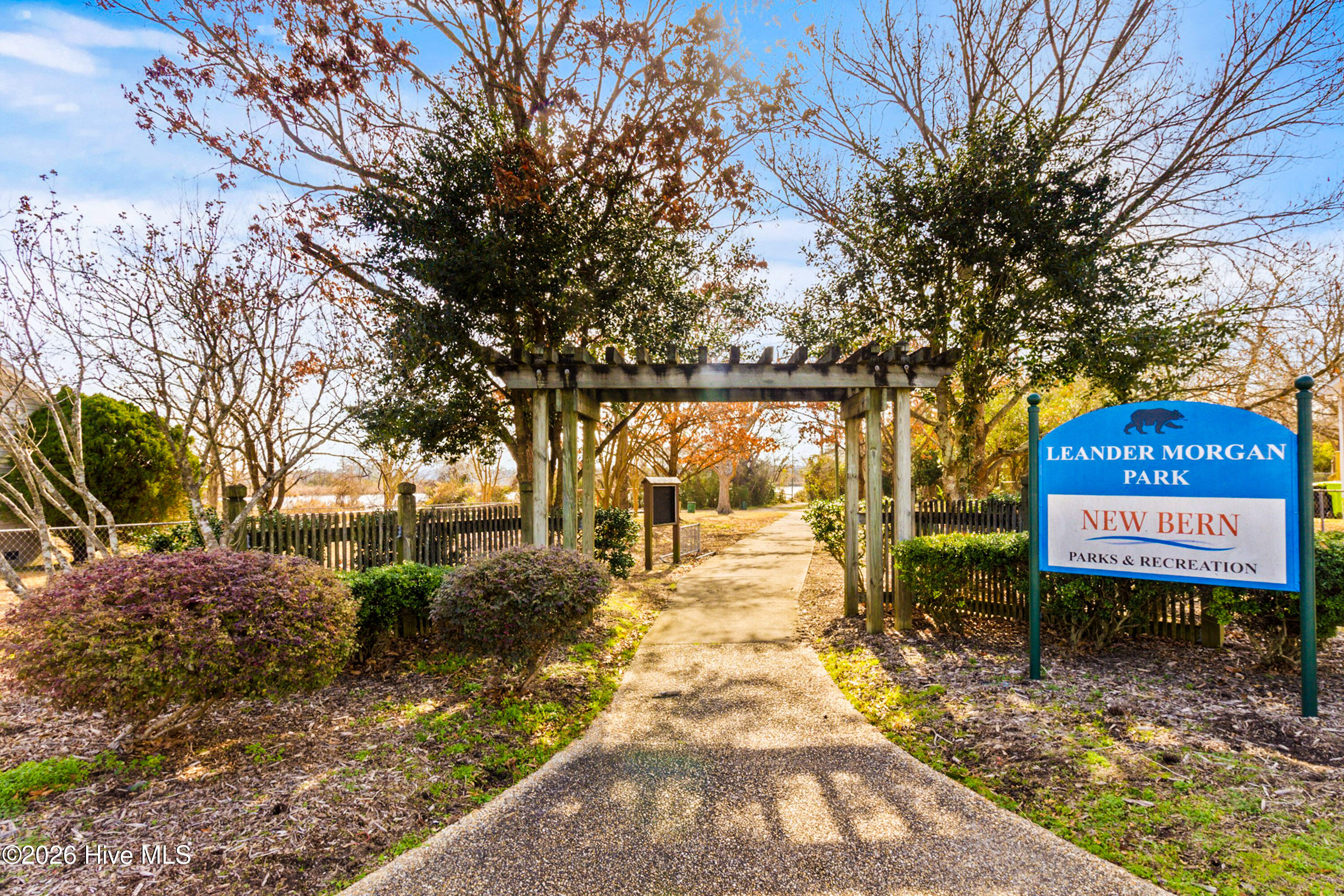 219 Jones Street New Bern, NC 28562 - Photo 7 of 11 New Bern