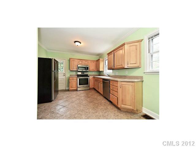 928 Sedgefield Road Charlotte, NC 28209 - Photo 5 of 11 Gallery Image 5