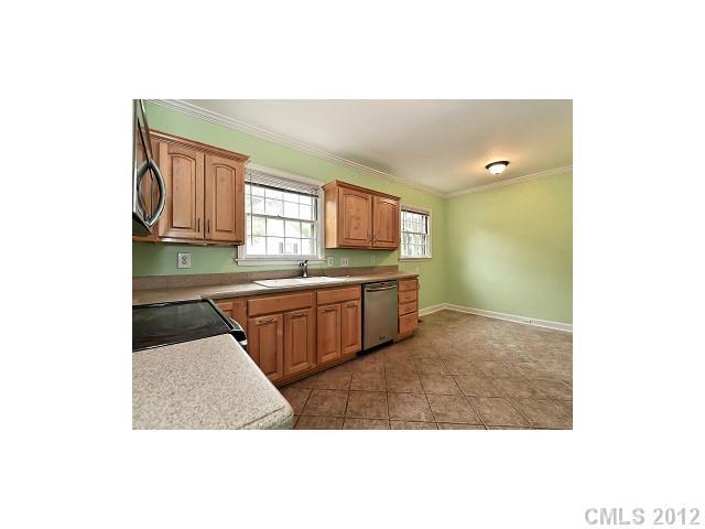 928 Sedgefield Road Charlotte, NC 28209 - Photo 6 of 11 Gallery Image 6