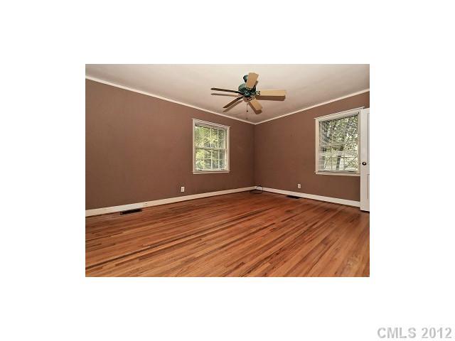 928 Sedgefield Road Charlotte, NC 28209 - Photo 7 of 11 Gallery Image 7