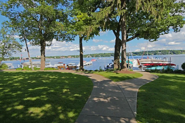$2,395,000 | 1600 Evergreen Lane, Lake Geneva, WI 53147