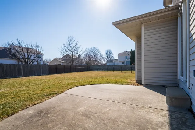 $359,000 | 3 Timbergate Court, Bloomington, IL 61704