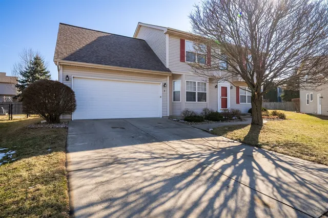 $359,000 | 3 Timbergate Court, Bloomington, IL 61704