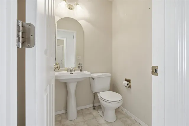 $359,000 | 3 Timbergate Court, Bloomington, IL 61704