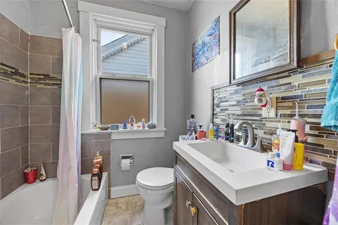 $225,000 | 1323-1325 Wareman Avenue, Pittsburgh, PA 15226