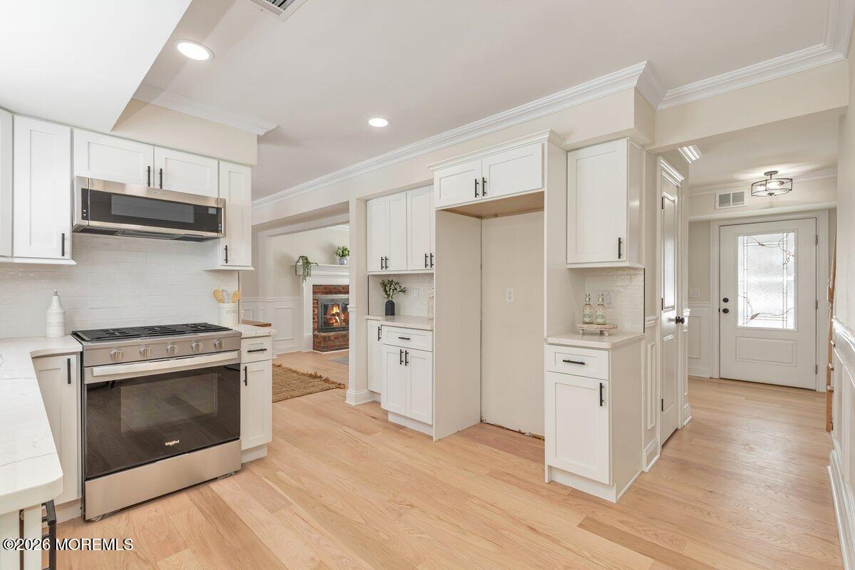 4 Templer Way Hazlet, NJ 07730 - Photo 16 of 52 Kitchen