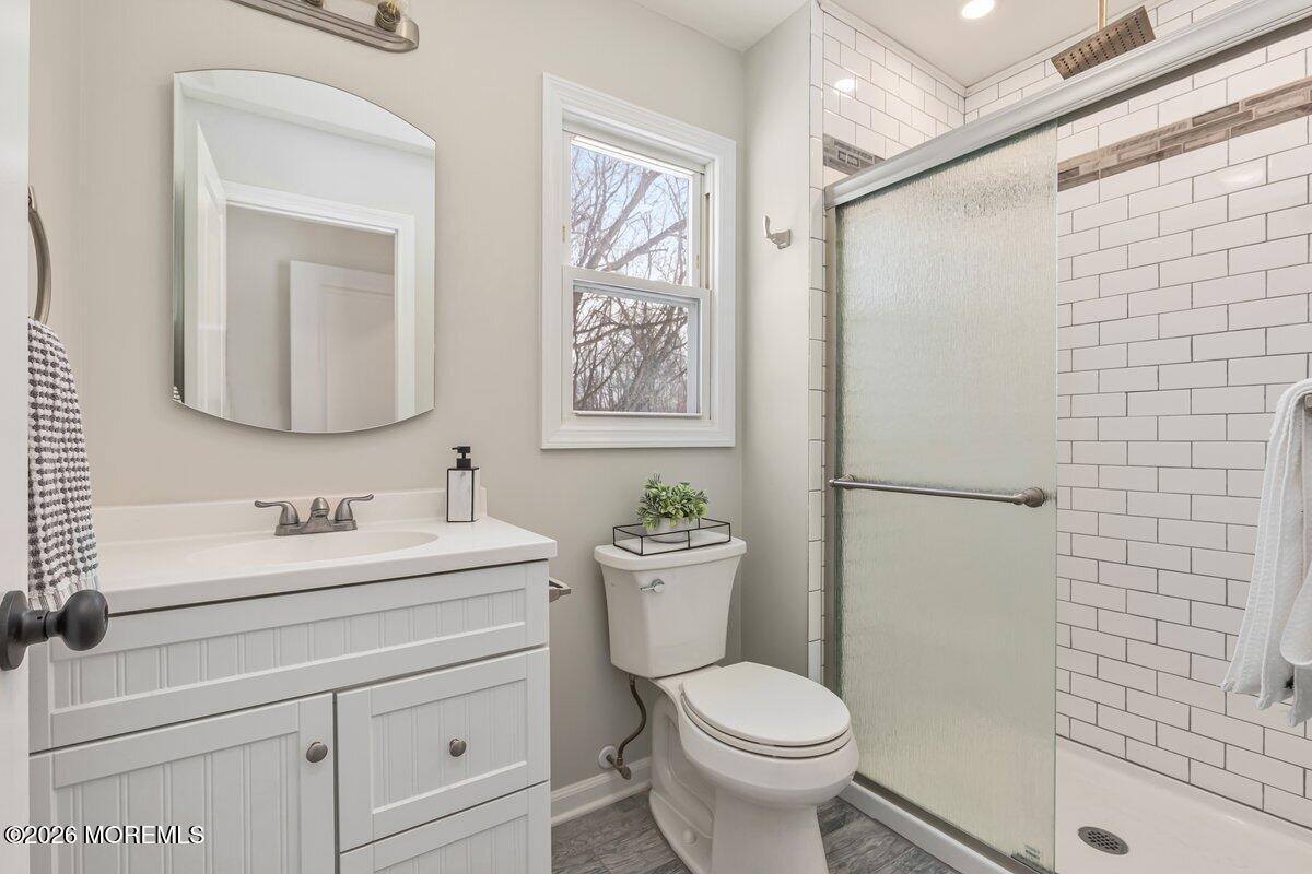 4 Templer Way Hazlet, NJ 07730 - Photo 29 of 52 Primary Bath