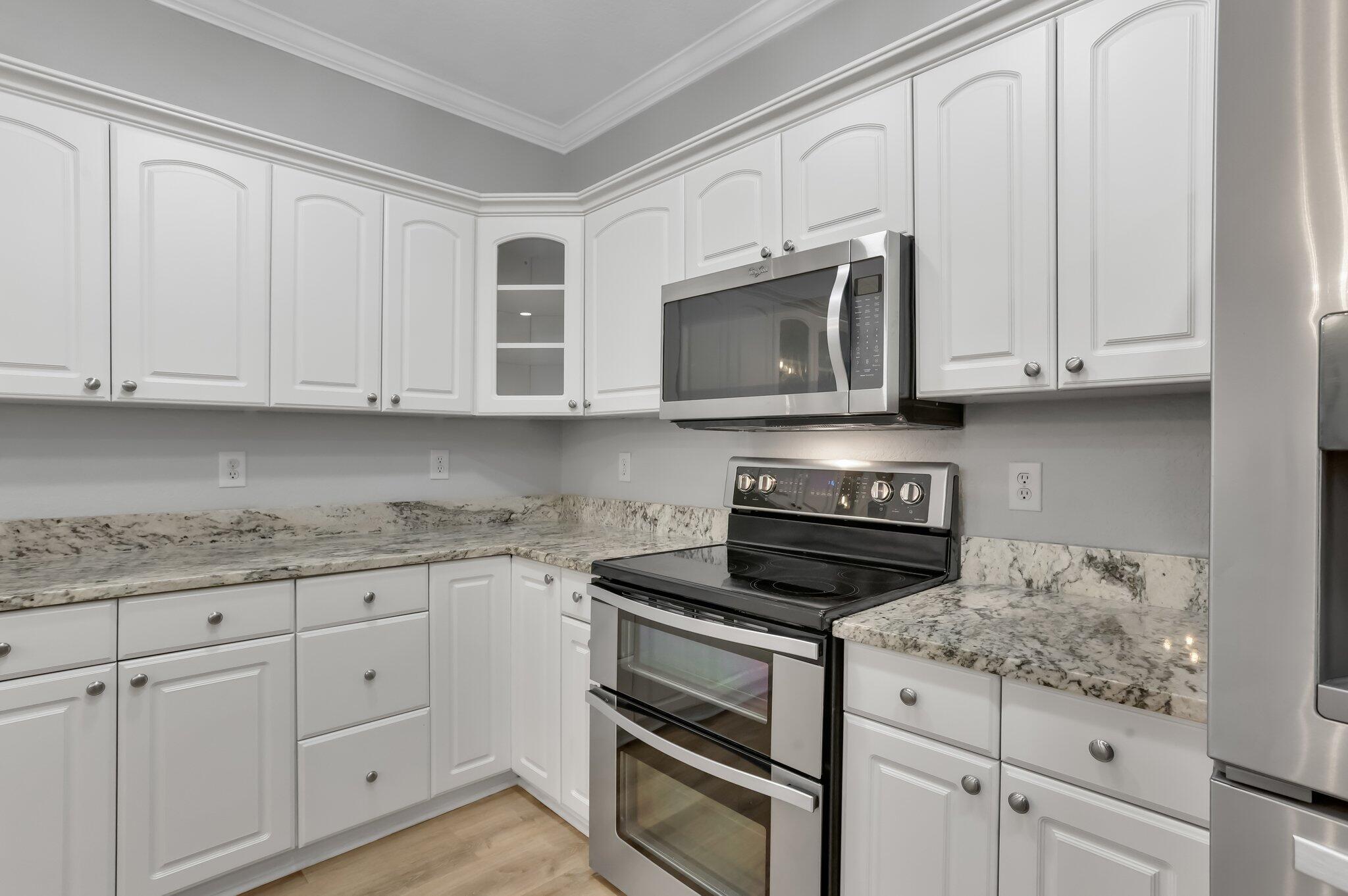 330 Southwest 8th Street, Unit 15 Boca Raton, FL 33432 - Photo 16 of 47 21-web-or-mls-0E2A9338