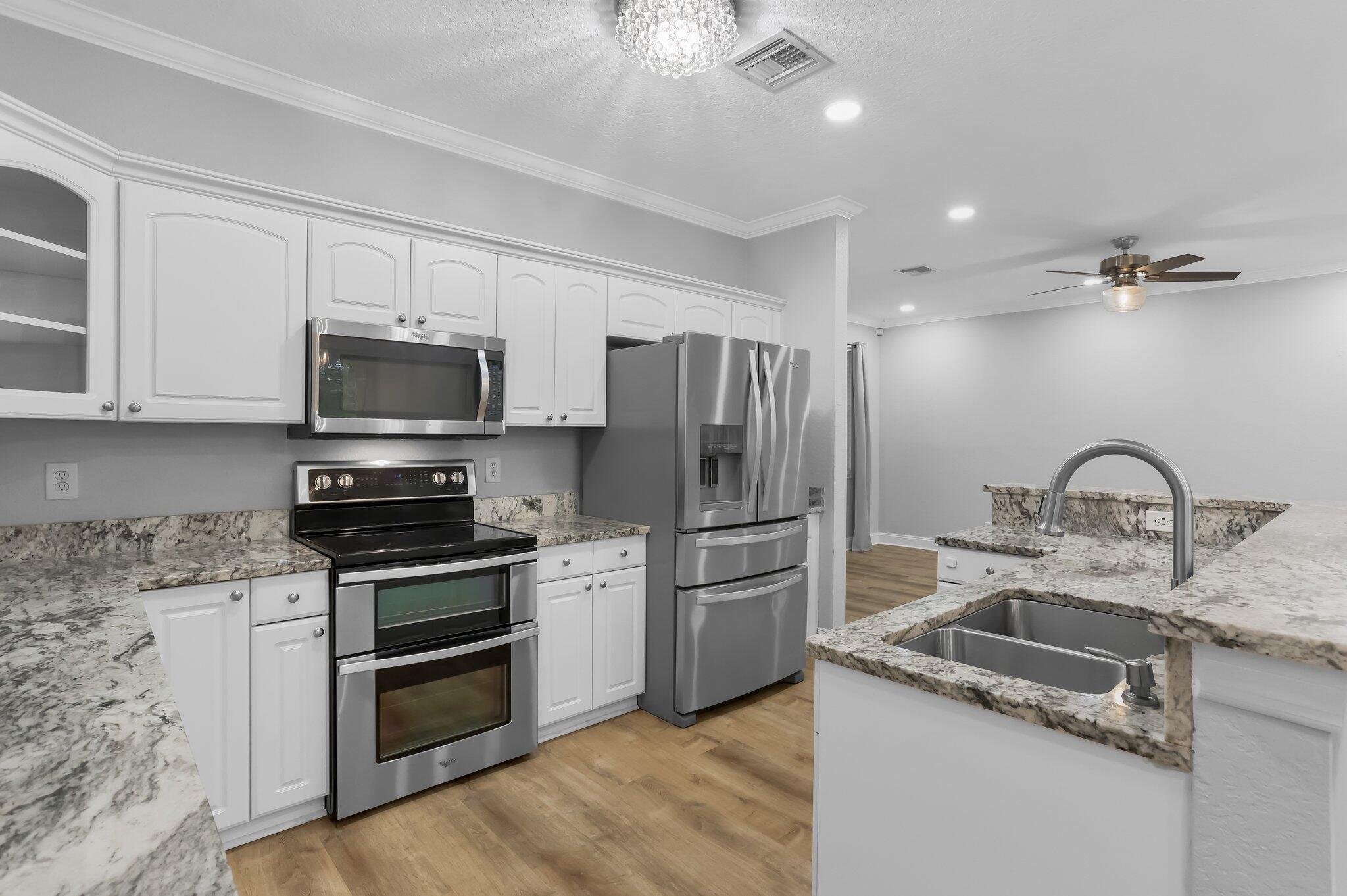 330 Southwest 8th Street, Unit 15 Boca Raton, FL 33432 - Photo 17 of 47 19-web-or-mls-0E2A9328