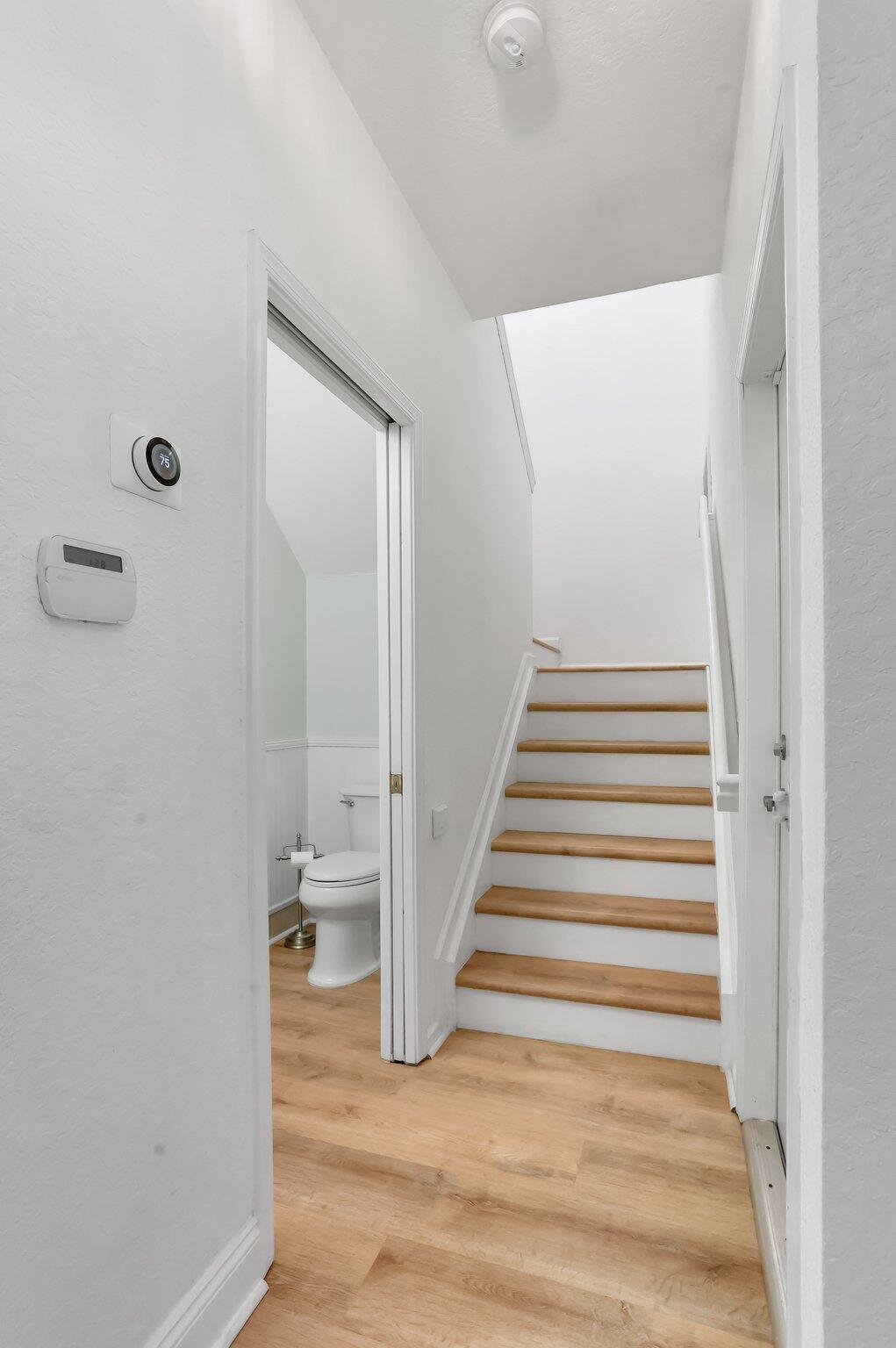 330 Southwest 8th Street, Unit 15 Boca Raton, FL 33432 - Photo 18 of 47 28-web-or-mls-0E2A9378