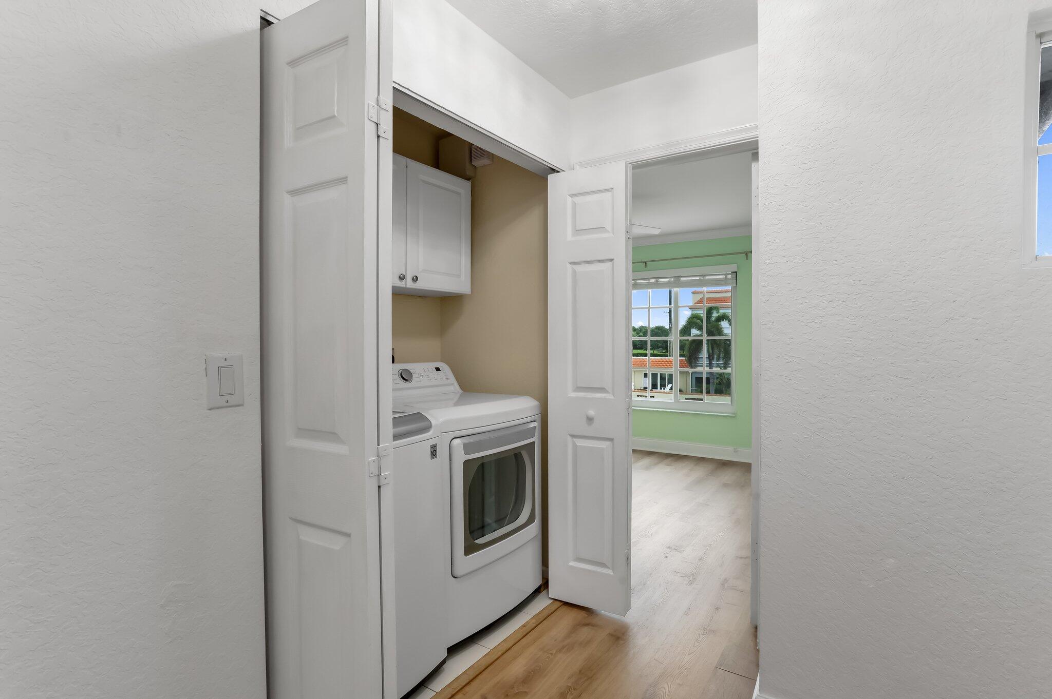 330 Southwest 8th Street, Unit 15 Boca Raton, FL 33432 - Photo 20 of 47 31-web-or-mls-0E2A9393